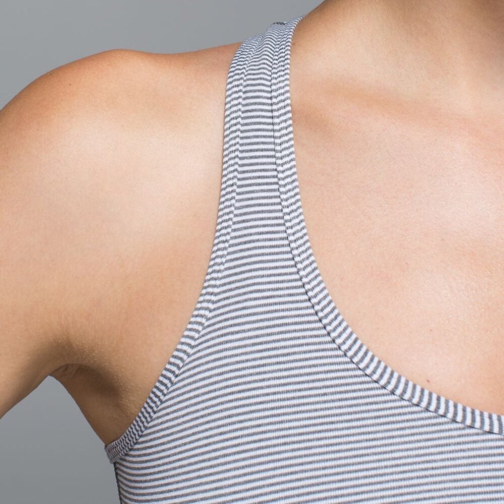 Lululemon Cool Racerback, Size 6 - Picture 6 of 11